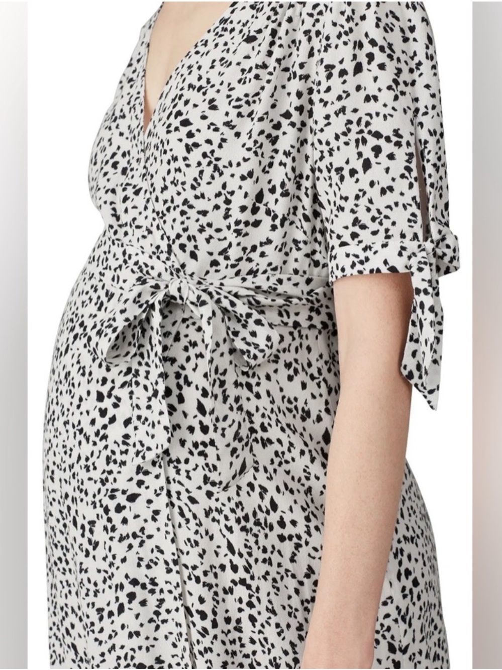 Seraphine Ava Wrap Maternity Dress - Picture 4 of 16